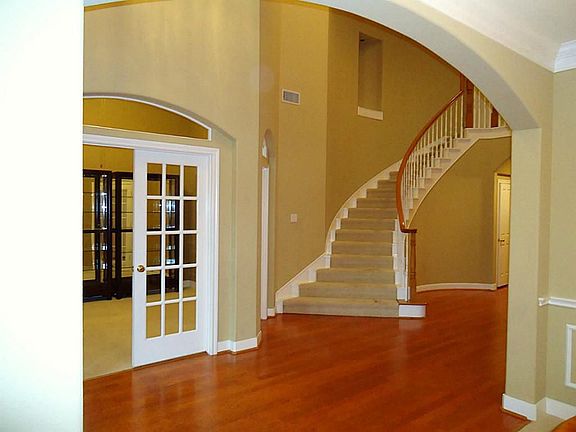 2nd image of 9418 Crosby Way
