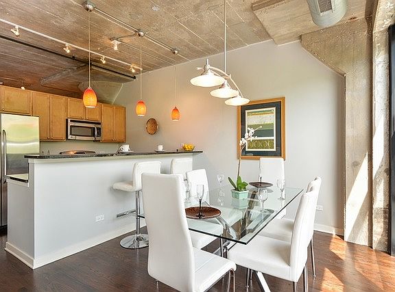 4th image of 1150 W 15th St Unit 234