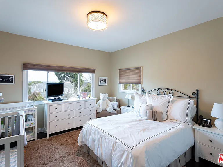 13902 Valley Vista Blvd — Photo 16