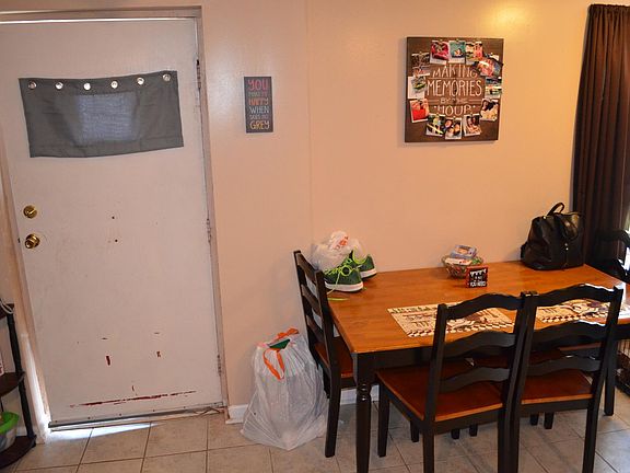 3rd image of 19 E Clearview Dr APT E