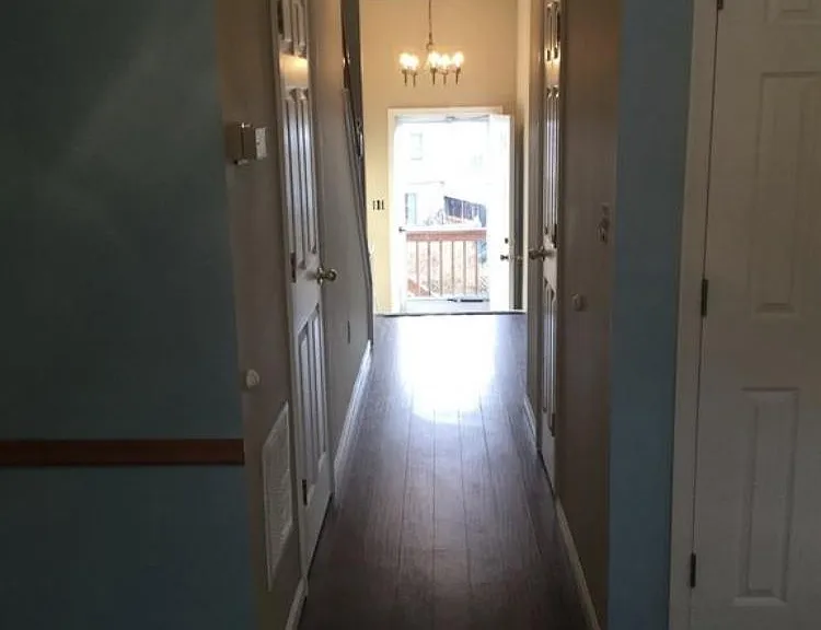 18 Briarwood Way #18 — Photo 2