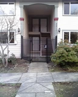 4th image of 3211 Fawcett Ave APT 1