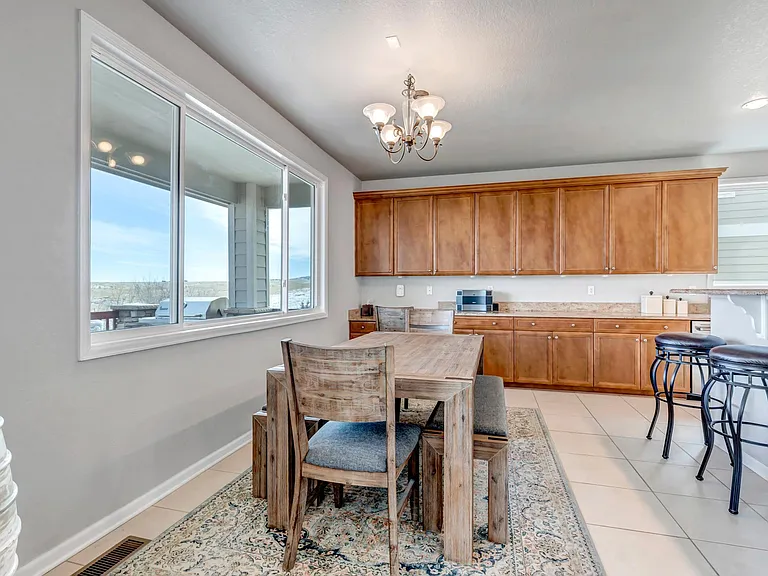 10168 Nottingham Dr — Photo 9
