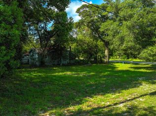 310 NW 10th St, Carrabelle, FL 32322