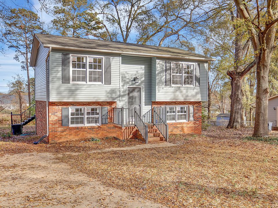 1st image of 103 Chuckwood Dr
