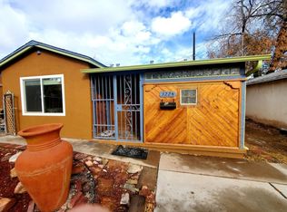 322.5 Morningside Dr SE, Albuquerque, NM 87108