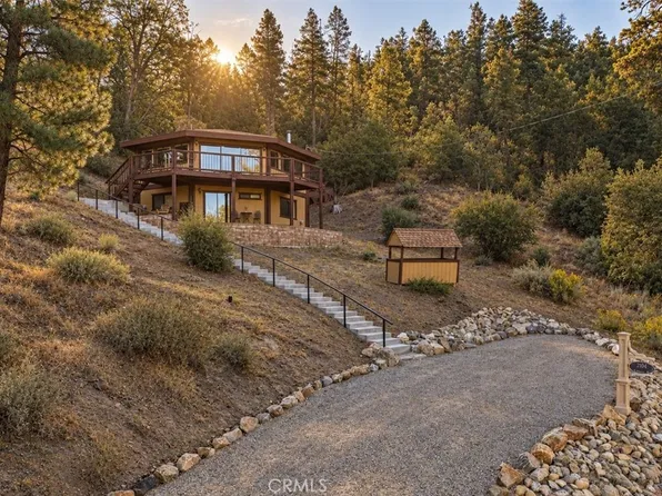 2104 Ironwood Dr, Pine Mountain Club, CA 93222