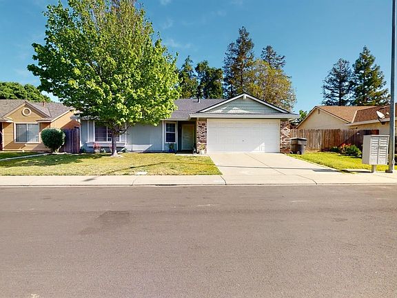 2nd image of 2237 Heritage Manor Dr
