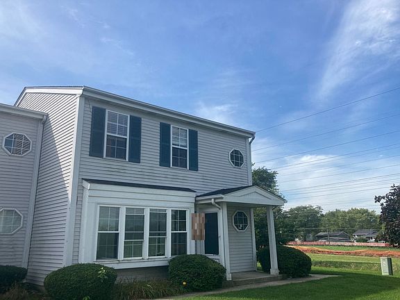 3rd image of 1921 Cherrywood Ct