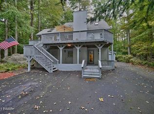 57 Splitrail Ln, Lake Ariel, PA 18436