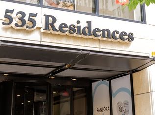 535 N Michigan Ave APT 909, Chicago, IL 60611