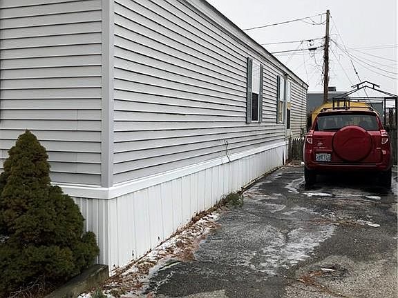 4th image of 3 East Dr