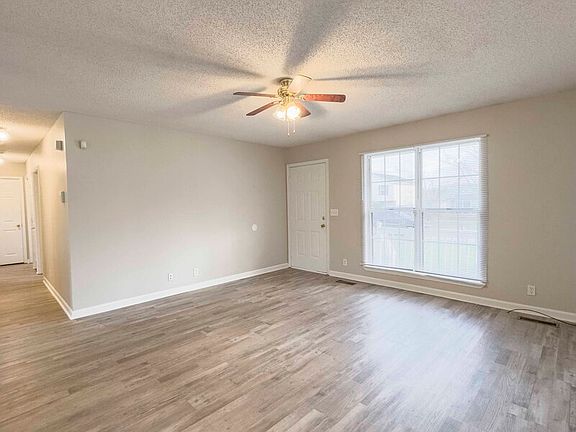 3rd image of 1012 Cooper Dr