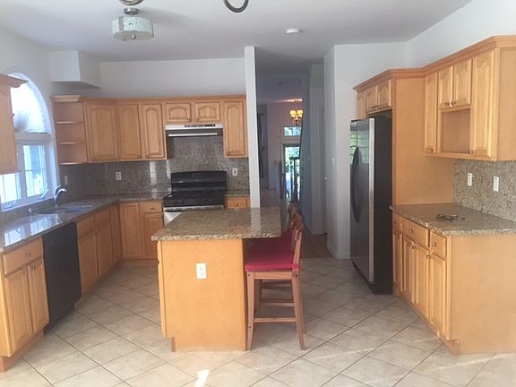 2nd image of 124 Ashworth Ave