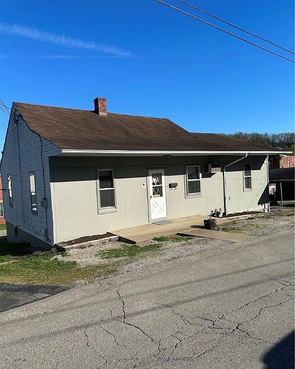1st image of 102 1st St