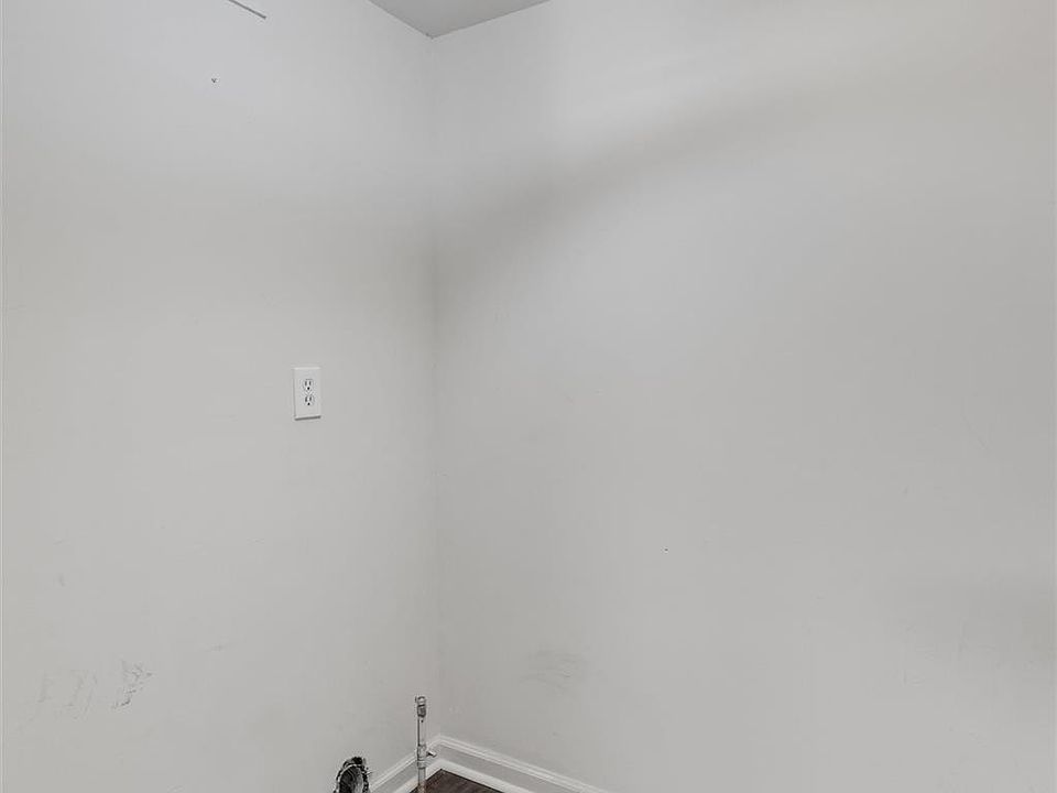 750 Clairpointe Woods Dr, photo 20