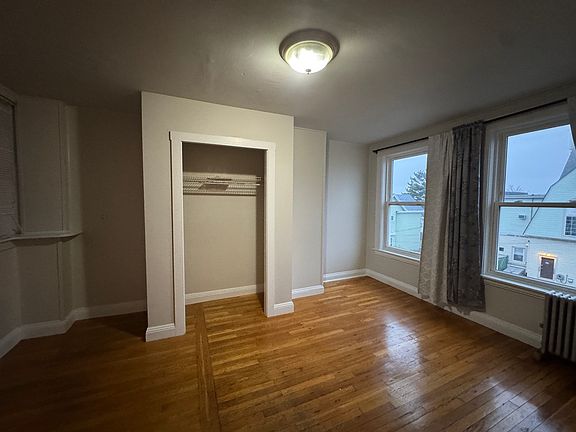 3rd image of 6 Jefferson St #20
