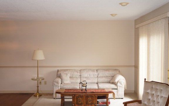 4th image of 698 Thompson Dr