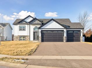 19322 Taylor St NE, East Bethel, MN 55011
