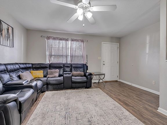 5th image of 2213 Timberwood Cir S