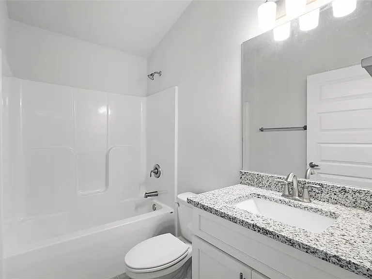 12532 NW 157th Ter — Photo 7