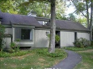 898 Heritage Vlg, Southbury, CT 06488