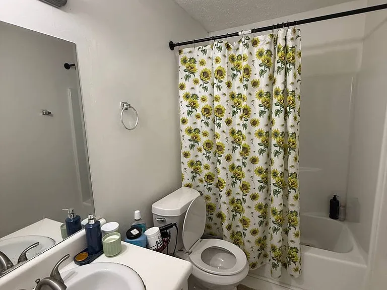 768 Stephenson Rdg — Photo 3