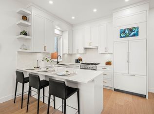 312 E 40th Ave #1, Vancouver, BC V5W1L9