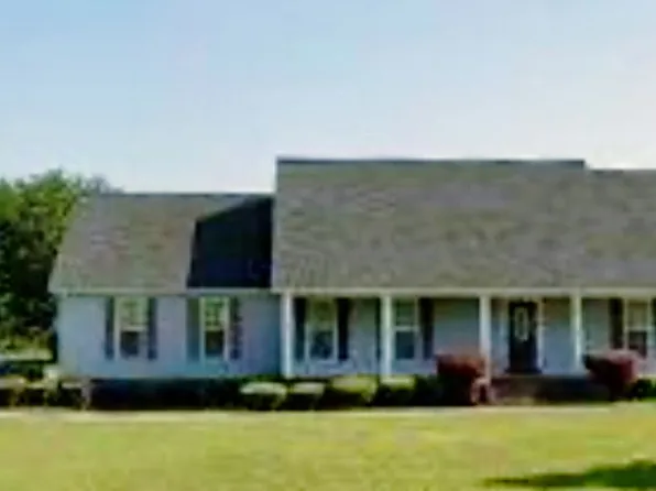 190 China Berry Ln, Moultrie, GA 31788