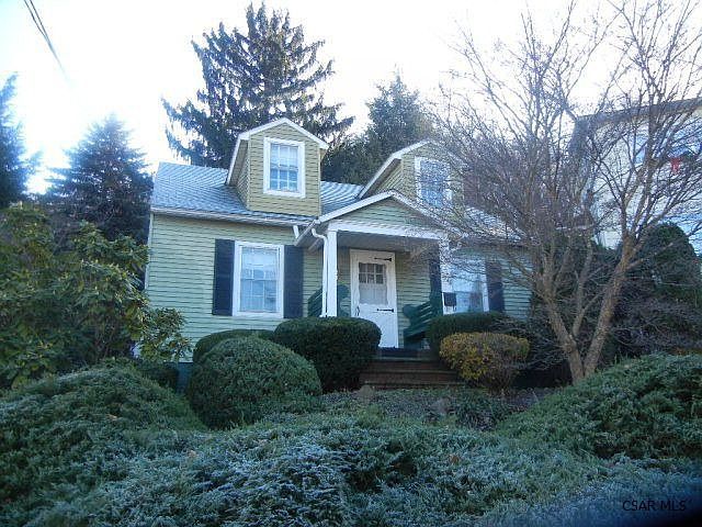2nd image of 744 Russell Ave