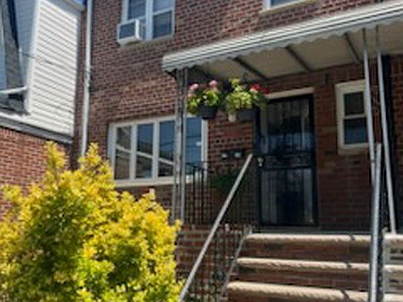 4th image of 1533 E 57th St