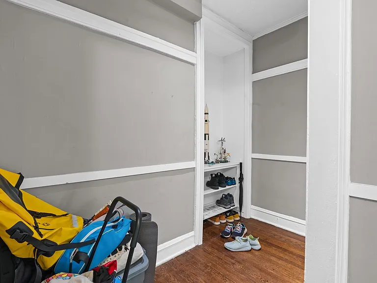 3501 N Pine Grove Ave — Photo 22
