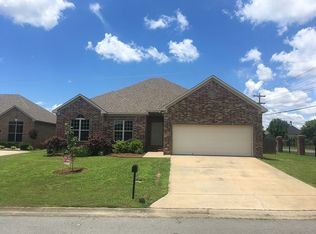 1475 Champions Dr, Conway, AR 72034