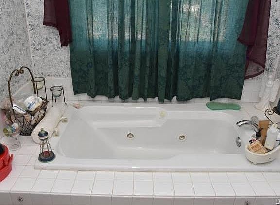 5th image of 3954 Bradwood Dr