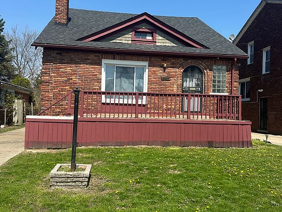 5th image of 13405 Rosemary St