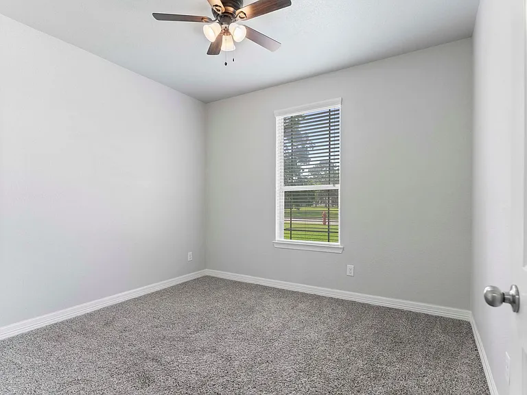 244 Mossy Meadow Dr — Photo 8
