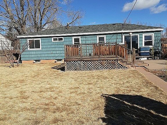3rd image of 812 Curtis St