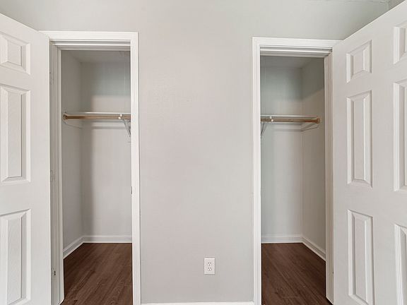 4th image of 8706 Valley Rock Dr