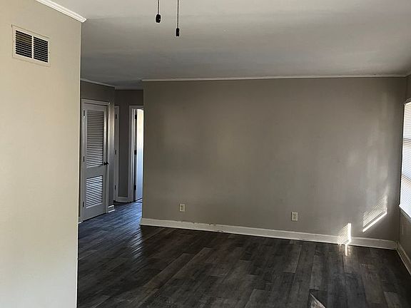 2nd image of 5106 W Craw St