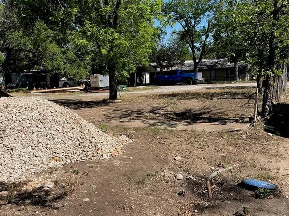 0 McNeil St, Ingram, TX 78025