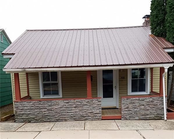 1st image of 748 Princeton Ave