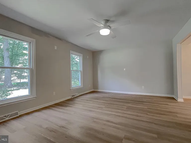 22373 Enoch Rd — Photo 6