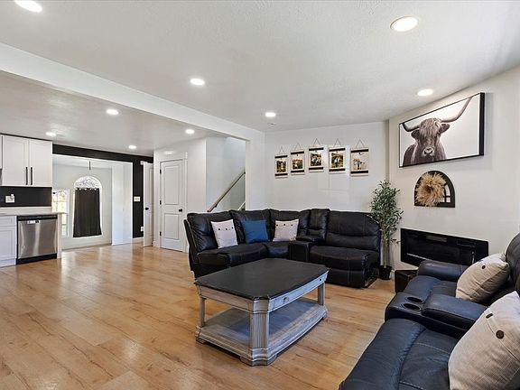 5th image of 4374 S Fernwood Dr