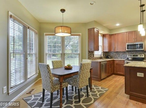 4th image of 46607 Kingschase Ct