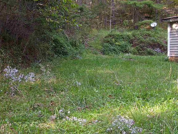3rd image of 3555 Hankey Mountain Hwy