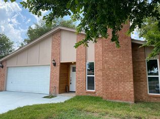 3300 Chalmette Ct, Forest Hill, TX 76140