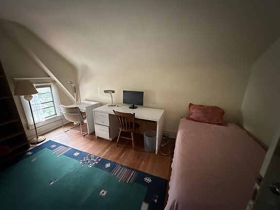5th image of 2700 34th St NW