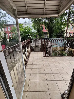 Rented by Apple Exclusive Realty Inc | media 13