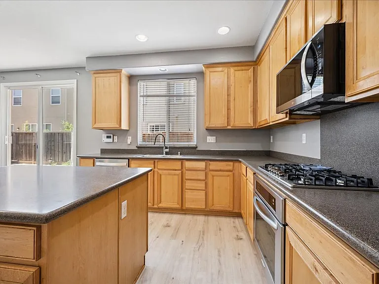 5457 Shennecock Way — Photo 12