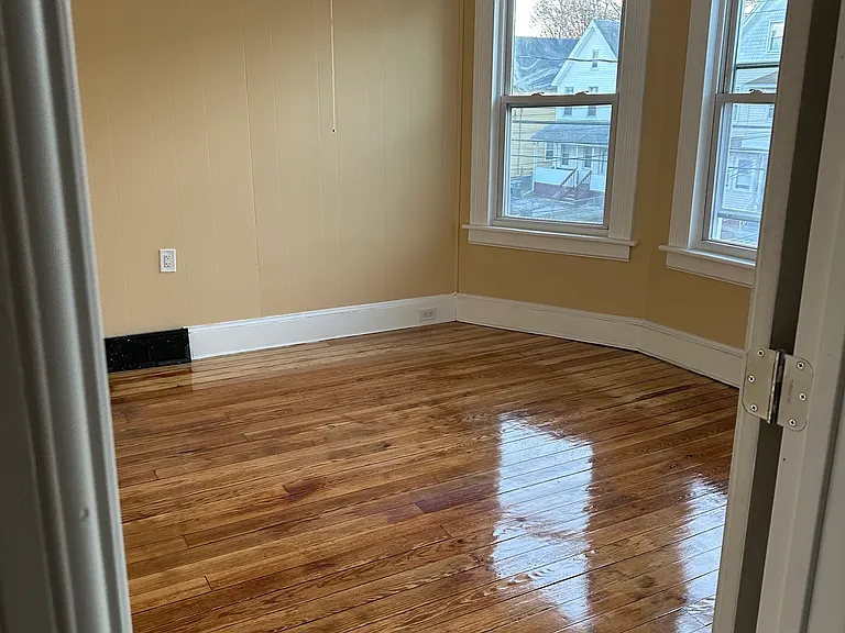 468-470 Hollister Ave #2 — Photo 5